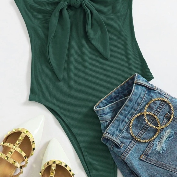 SHEIN Green Bodysuit - Picture 2 of 4